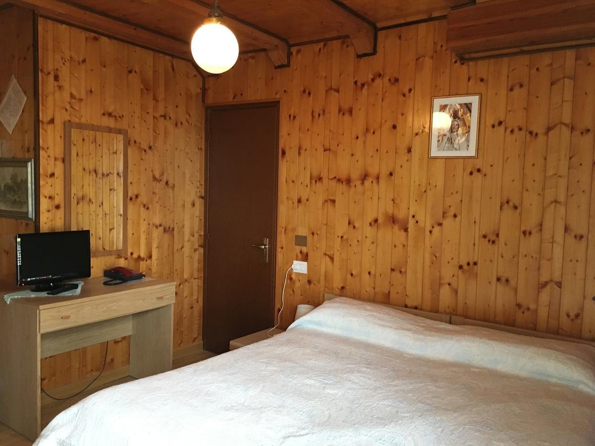 Albergo La Perla Craveggia Εξωτερικό φωτογραφία